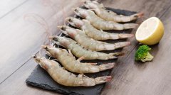 我國進(jìn)口厄瓜多爾蝦2200條柜！單月破40000噸,創(chuàng)2021年度新高！